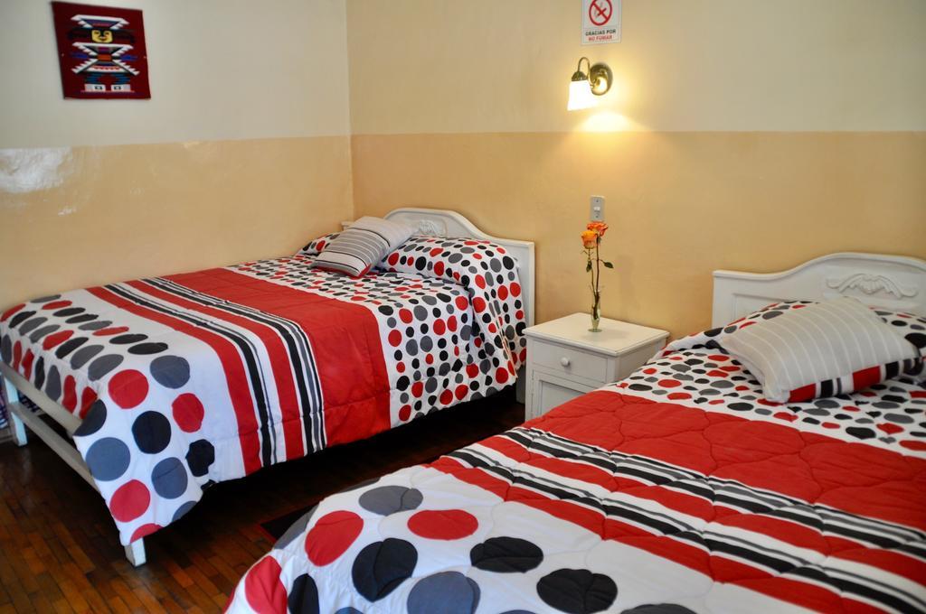 Hotel Europa Alausi Bagian luar foto