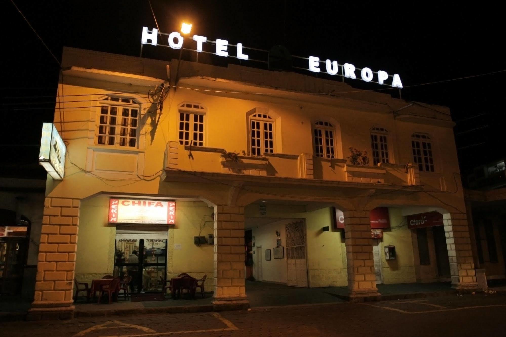 Hotel Europa Alausi Bagian luar foto